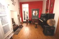 Mid-Terrace House, 3 bedrooms, Freehold