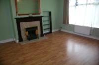 Mid-Terrace House, 3 bedrooms, Freehold