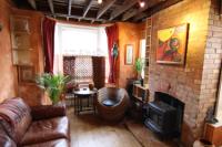 End-of-Terrace House, 3 bedrooms, Freehold