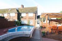 End-of-Terrace House, 3 bedrooms, Freehold