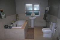 Detached House, 5 bedrooms, Freehold