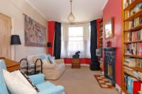 Mid-Terrace House, 2 bedrooms, Freehold