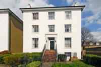 Flat / Apartment, 3 bedrooms, Share of Freehold