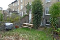 Mid-Terrace House, 4 bedrooms, Freehold