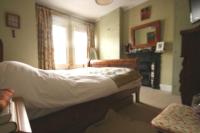 Mid-Terrace House, 3 bedrooms, Freehold