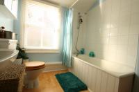Mid-Terrace House, 3 bedrooms, Freehold