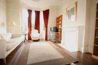 Mid-Terrace House, 3 bedrooms, Freehold