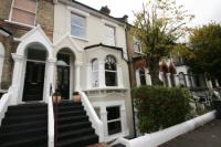 Mid-Terrace House, 5 bedrooms, Freehold