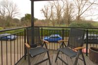 Mid-Terrace House, 4 bedrooms, Freehold