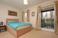Mid-Terrace House, 4 bedrooms, Freehold