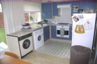 Semi-Detached House, 3 bedrooms, Freehold