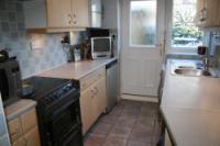 Mid-Terrace House, 2 bedrooms, Freehold