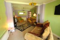 Semi-Detached House, 4 bedrooms, Freehold