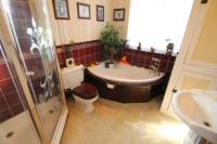 Semi-Detached House, 4 bedrooms, Freehold