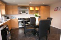 Detached House, 5 bedrooms, Freehold