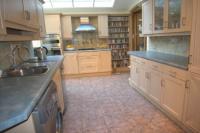 Semi-Detached House, 3 bedrooms, Freehold