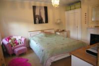Semi-Detached House, 3 bedrooms, Freehold