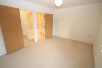Mid-Terrace House, 3 bedrooms, Freehold