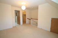 Mid-Terrace House, 3 bedrooms, Freehold