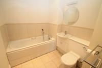 Mid-Terrace House, 3 bedrooms, Freehold