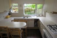 Mid-Terrace House, 5 bedrooms, Freehold