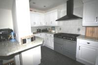 Semi-Detached House, 4 bedrooms, Freehold