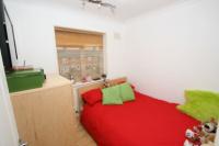 Mid-Terrace House, 4 bedrooms, Freehold