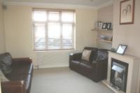 Mid-Terrace House, 4 bedrooms, Freehold