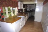 Mid-Terrace House, 4 bedrooms, Freehold