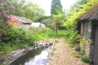 Mid-Terrace House, 4 bedrooms, Freehold