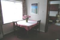 Mid-Terrace House, 3 bedrooms, Freehold