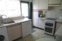 Mid-Terrace House, 3 bedrooms, Freehold