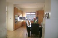 Semi-Detached House, 5 bedrooms, Freehold