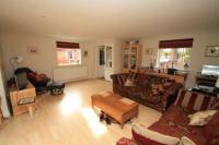 Semi-Detached House, 4 bedrooms, Freehold