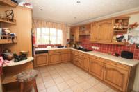Detached House, 5 bedrooms, Freehold