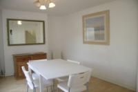 Mid-Terrace House, 4 bedrooms, Freehold