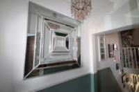 Mid-Terrace House, 3 bedrooms, Freehold