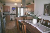 Semi-Detached House, 4 bedrooms, Freehold