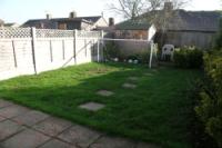 Mid-Terrace House, 3 bedrooms, Freehold