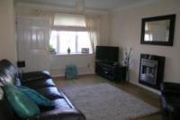 Mid-Terrace House, 2 bedrooms, Freehold