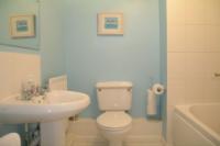 Mid-Terrace House, 2 bedrooms, Freehold