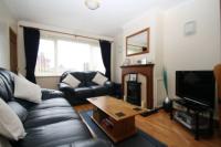 Mid-Terrace House, 3 bedrooms, Freehold