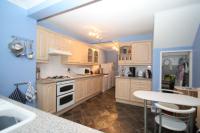 Mid-Terrace House, 3 bedrooms, Freehold