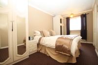 Mid-Terrace House, 3 bedrooms, Freehold