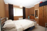 Mid-Terrace House, 3 bedrooms, Freehold