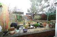 Mid-Terrace House, 3 bedrooms, Freehold