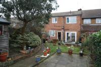 Mid-Terrace House, 3 bedrooms, Freehold