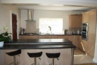 Detached House, 5 bedrooms, Freehold