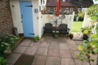 Mid-Terrace House, 2 bedrooms, Freehold