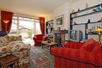 Mid-Terrace House, 4 bedrooms, Freehold